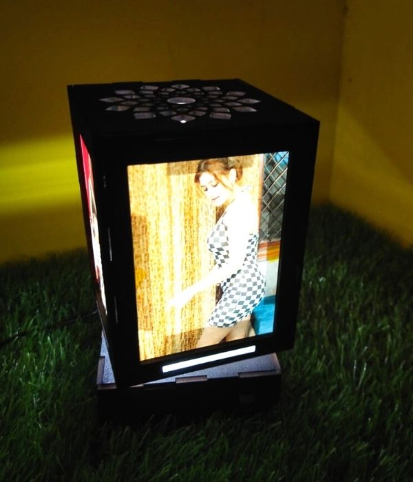 Customized Rotating photo lamp